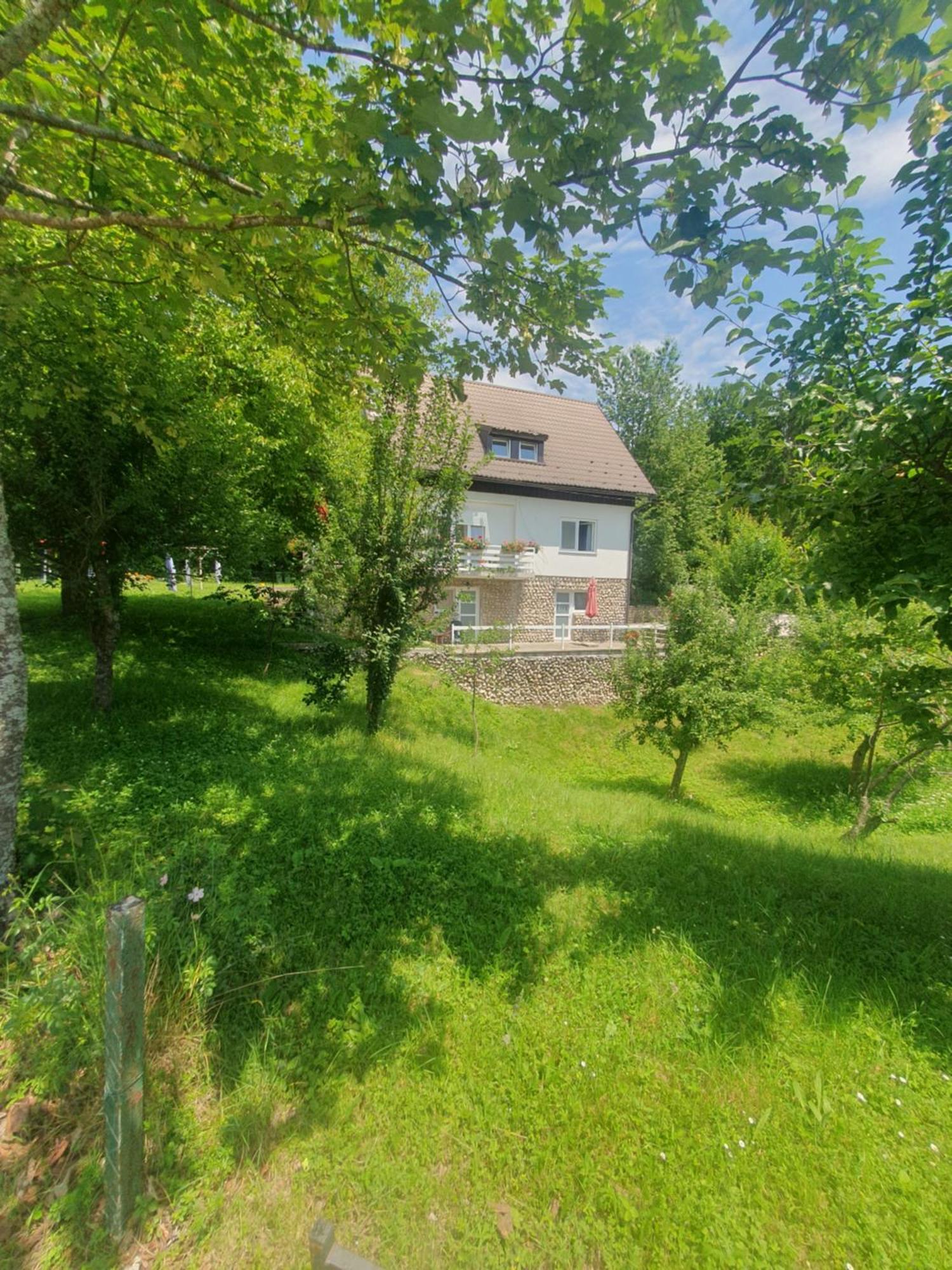Plitvička Jezera Guesthouse Nikola מראה חיצוני תמונה