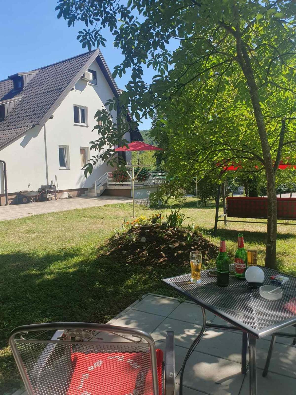 Plitvička Jezera Guesthouse Nikola מראה חיצוני תמונה